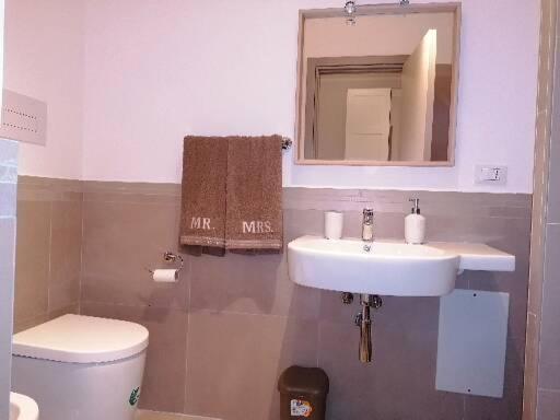 Holidaystudio Appartamento In Centro Salerno Luaran gambar