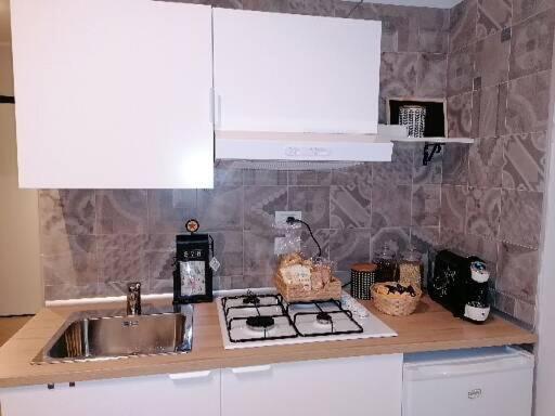Holidaystudio Appartamento In Centro Salerno Luaran gambar