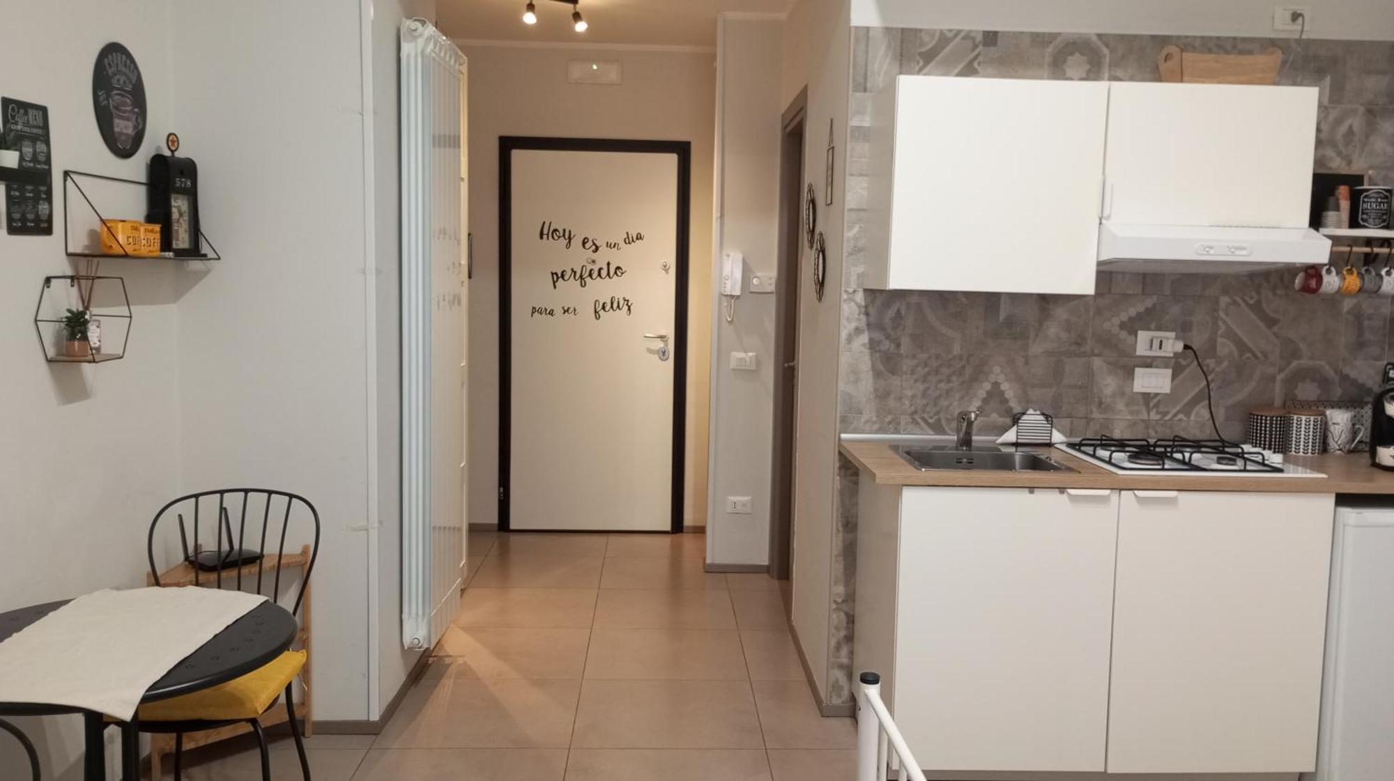 Holidaystudio Appartamento In Centro Salerno Luaran gambar